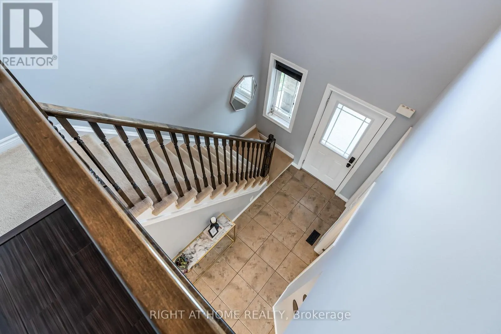 25 STONEGLEN WAY