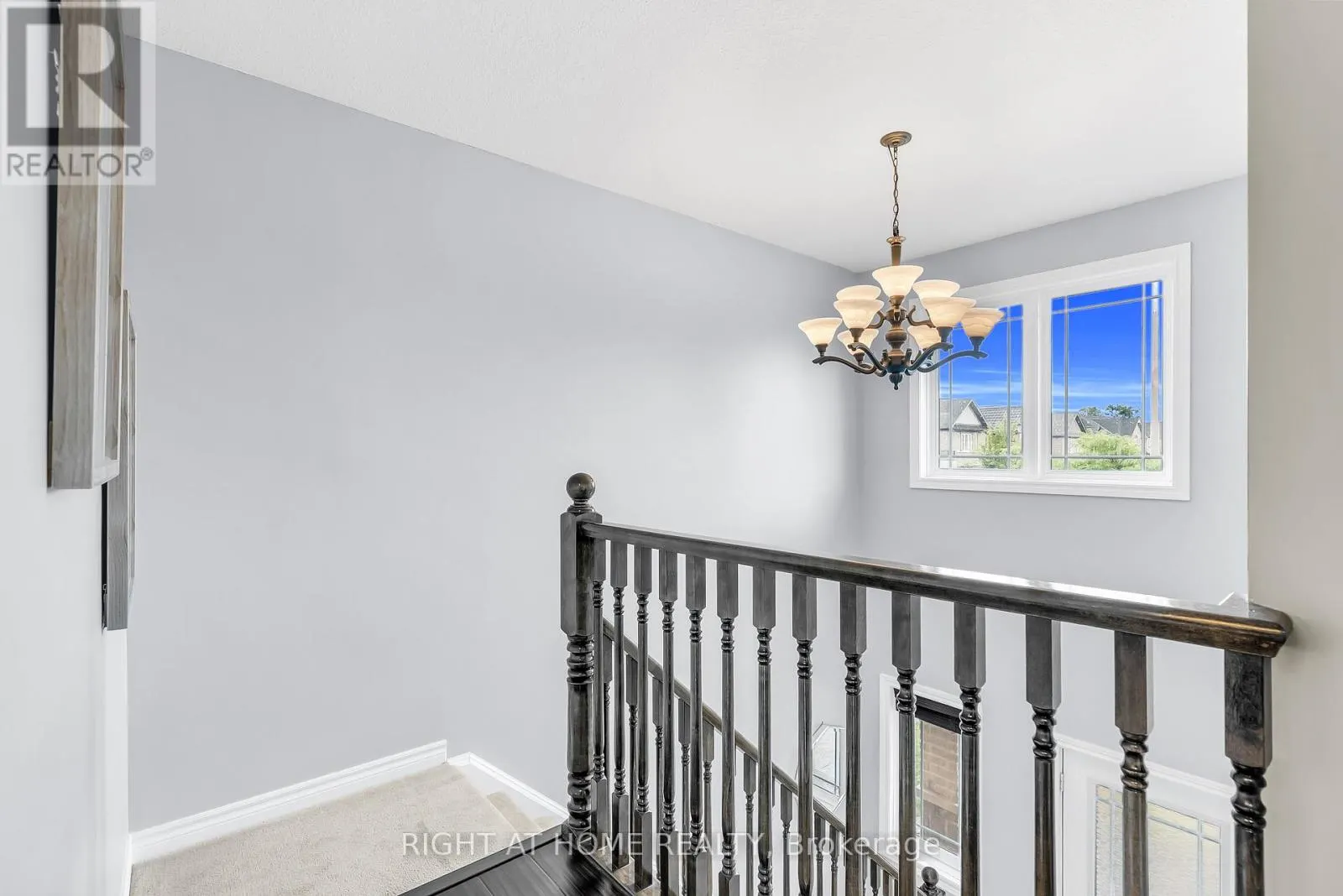 25 STONEGLEN WAY