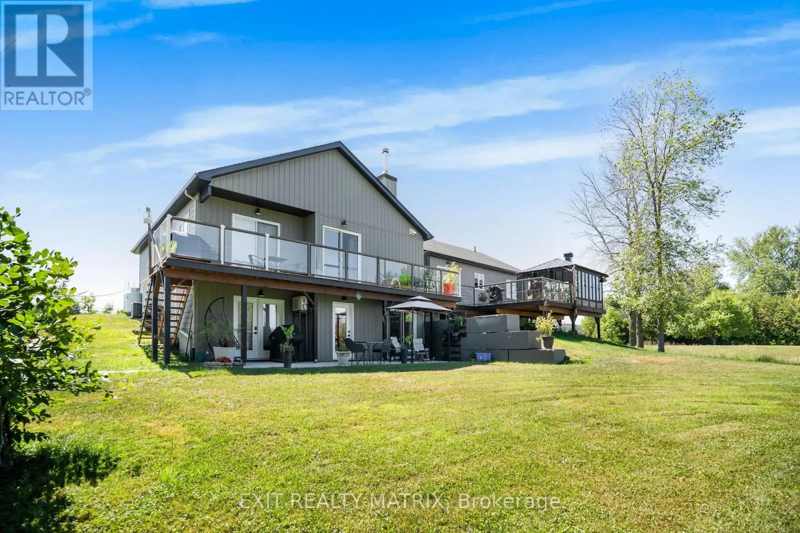 3515 FRONT ROAD E