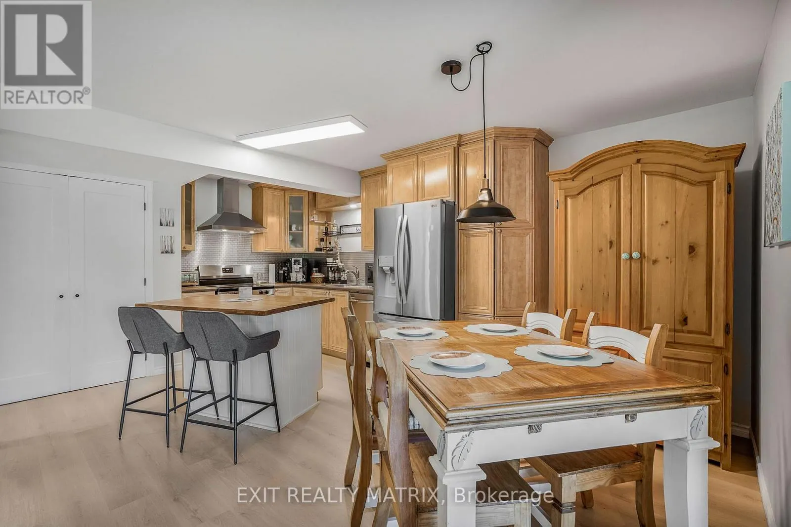 3515 FRONT ROAD E