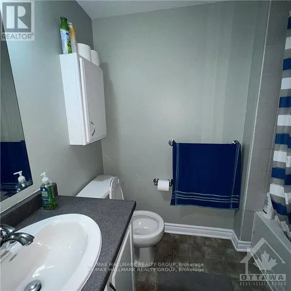 19 - 219 PASEO PRIVATE