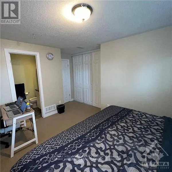19 - 219 PASEO PRIVATE