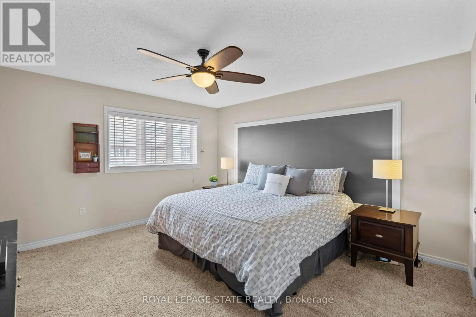 27 MARINA POINT CRESCENT