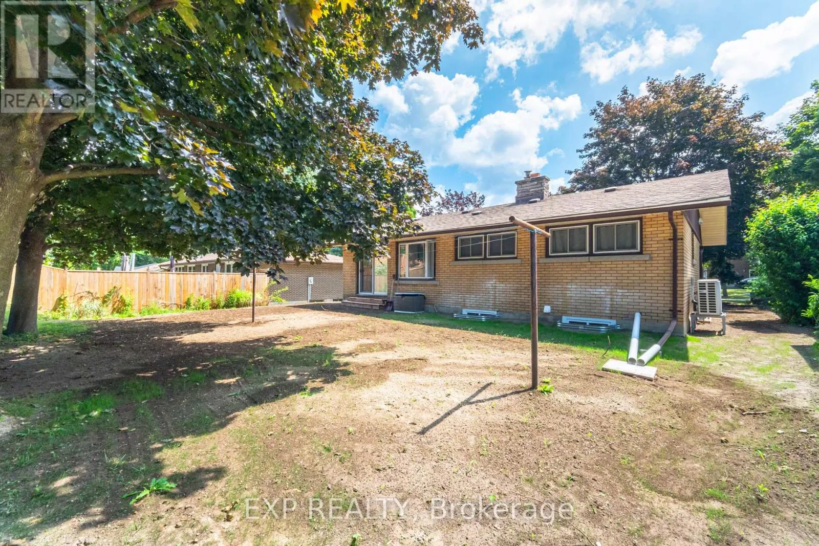 LOWER - 214 FOREST HILL DRIVE
