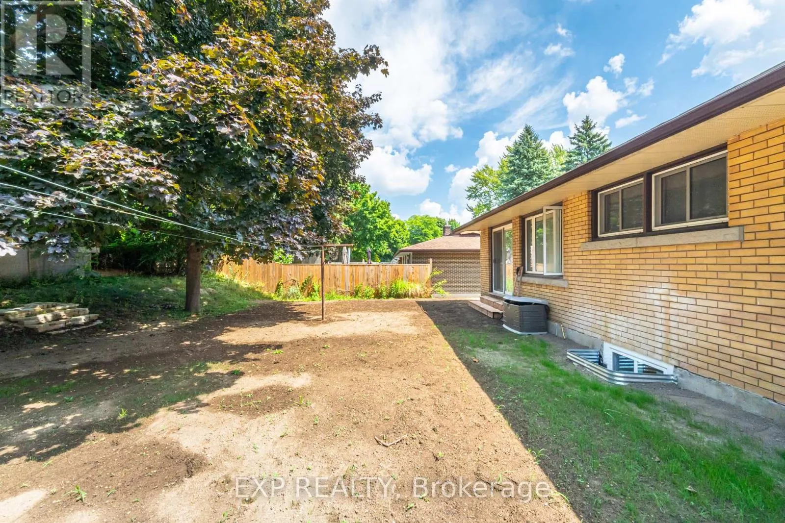 LOWER - 214 FOREST HILL DRIVE