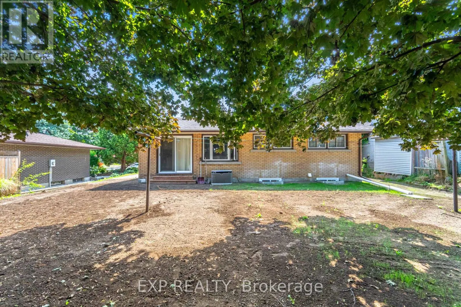 LOWER - 214 FOREST HILL DRIVE