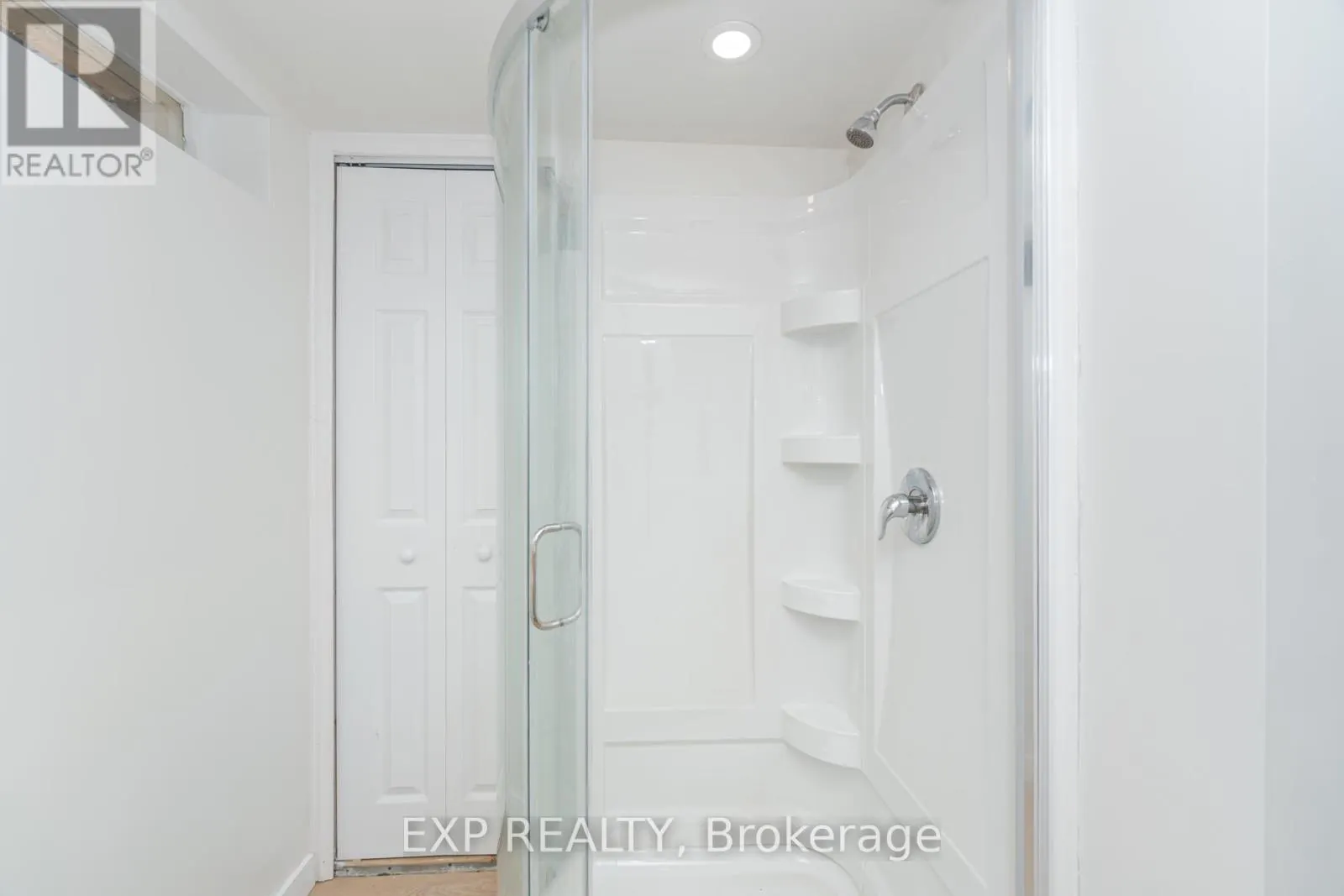 LOWER - 214 FOREST HILL DRIVE