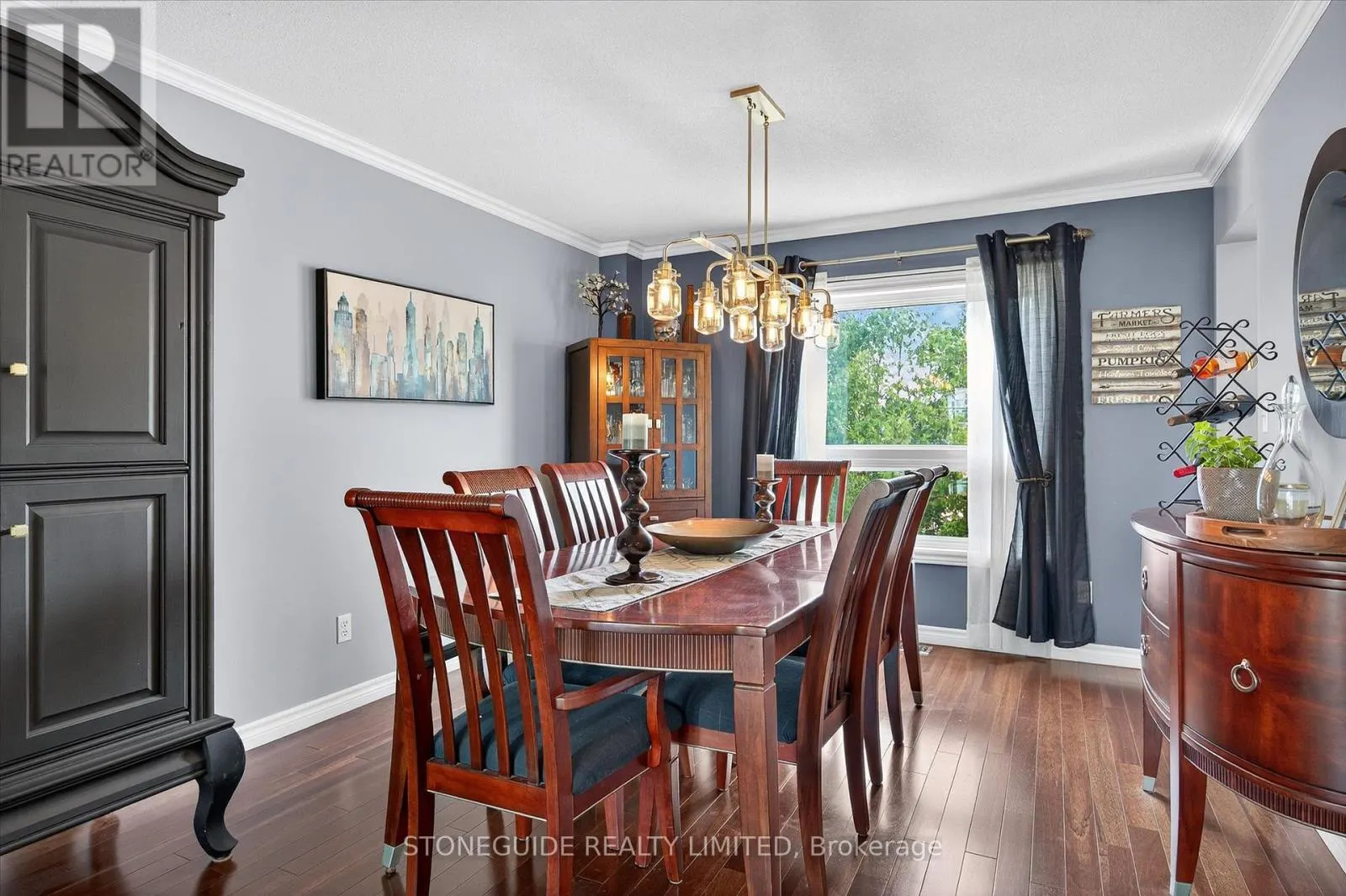 1726 RAVENWOOD DRIVE