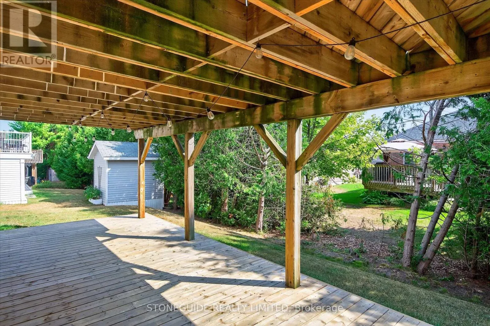1726 RAVENWOOD DRIVE
