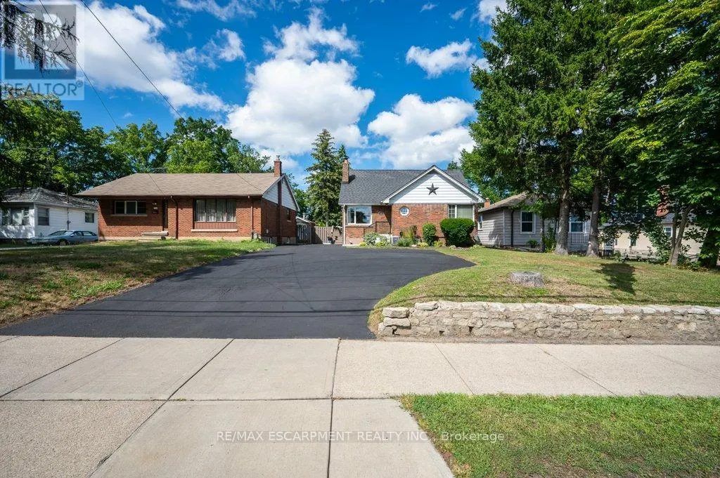 480 MOHAWK ROAD W