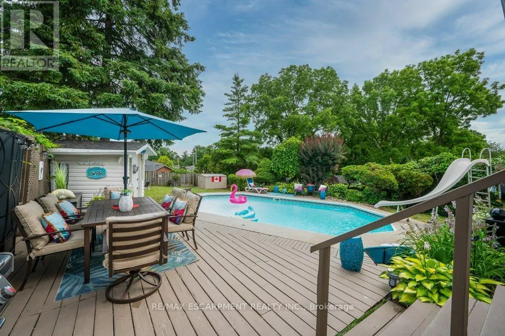 480 MOHAWK ROAD W