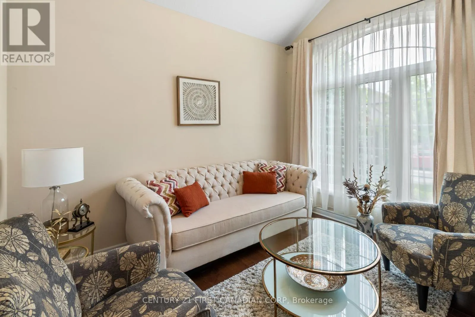 10 - 515 SKYLINE AVENUE, #10