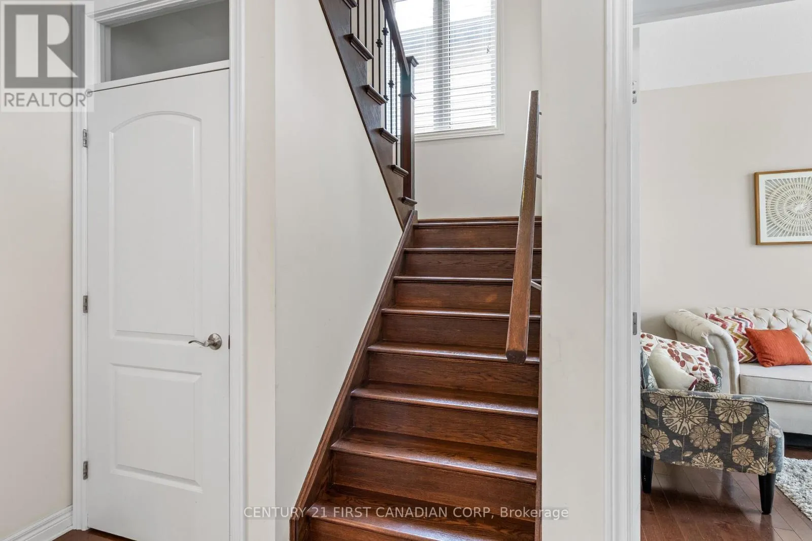 10 - 515 SKYLINE AVENUE, #10