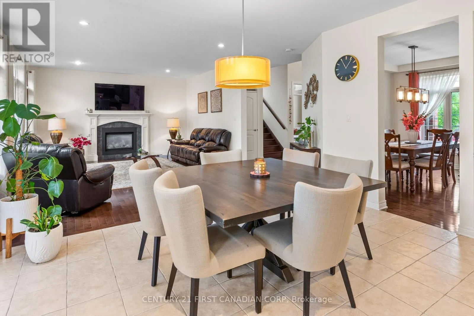 10 - 515 SKYLINE AVENUE, #10
