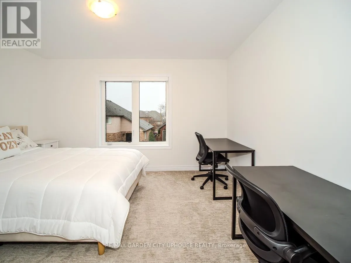 111 STARFIRE CRESCENT