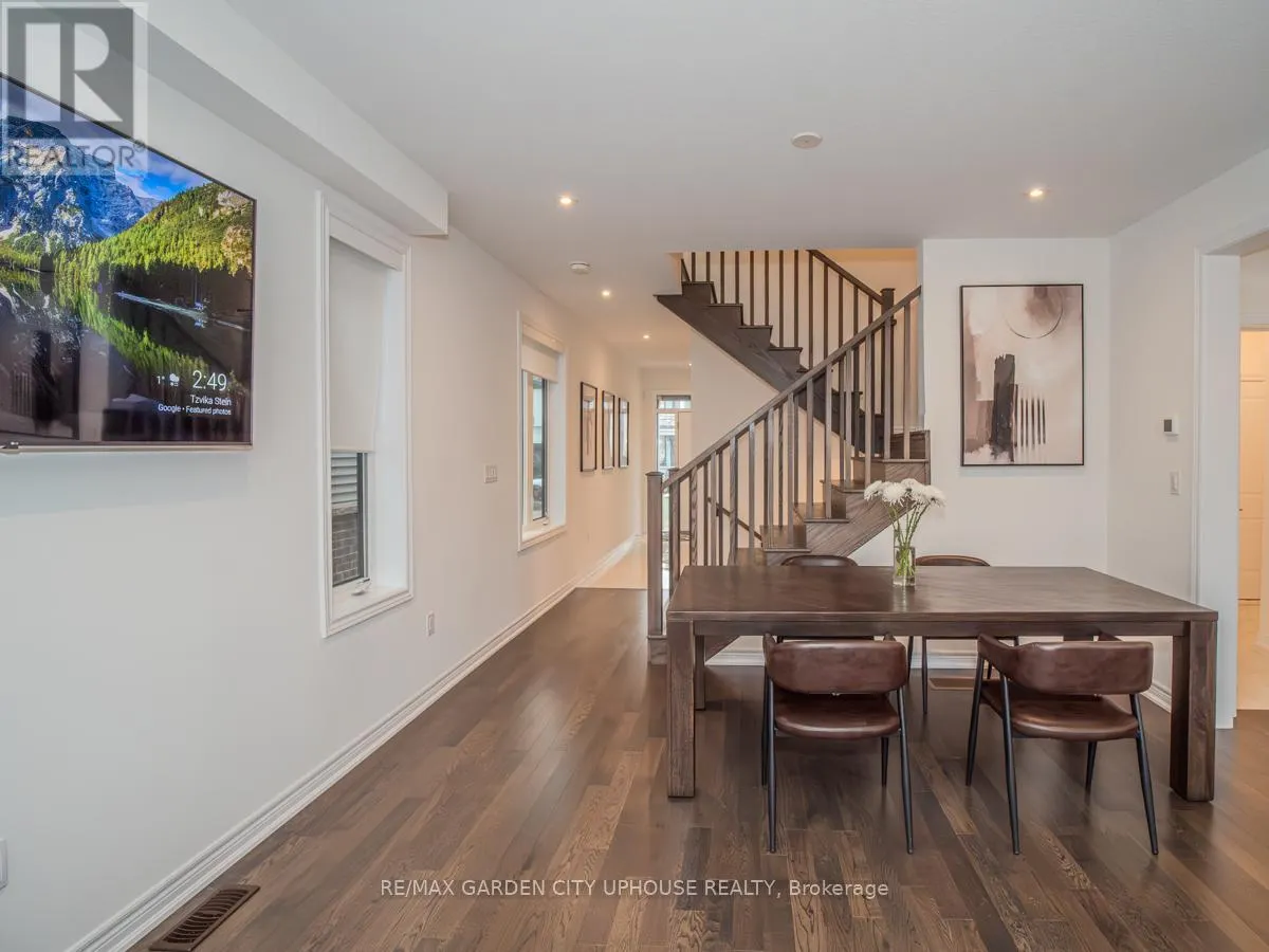 111 STARFIRE CRESCENT