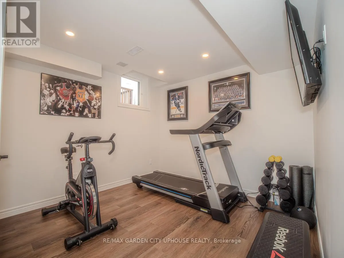 111 STARFIRE CRESCENT
