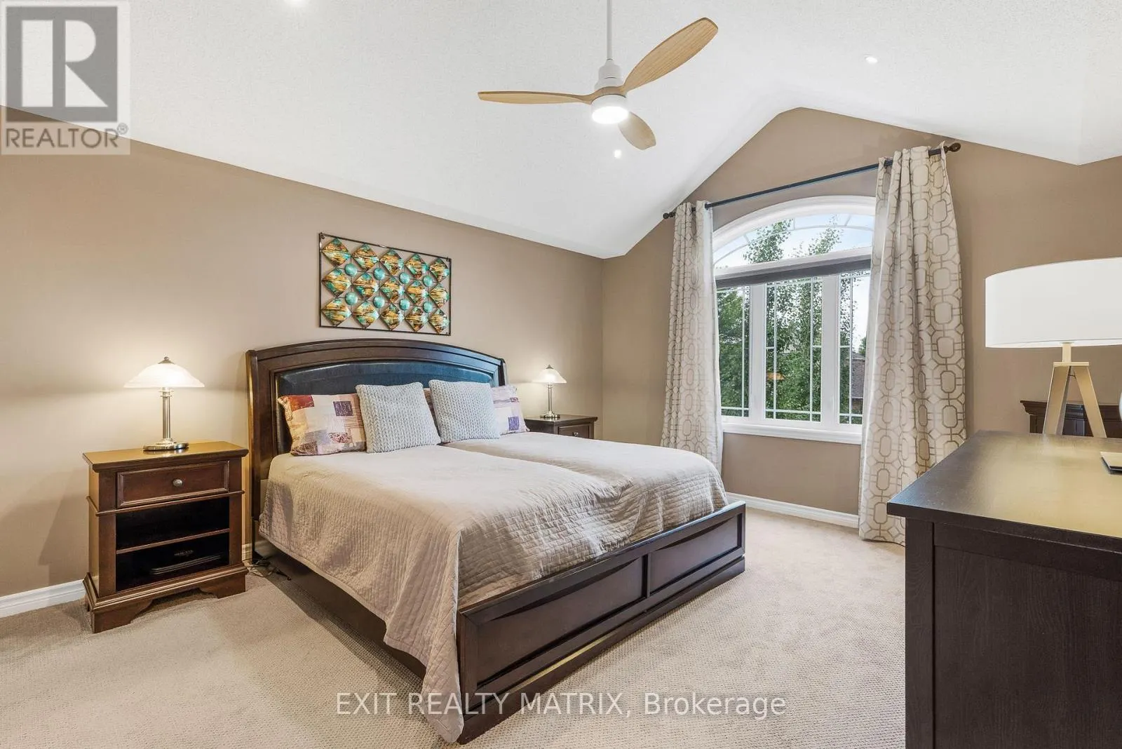 23 COBBLESTONE DRIVE