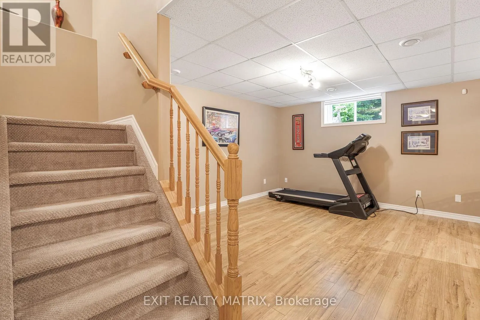 23 COBBLESTONE DRIVE