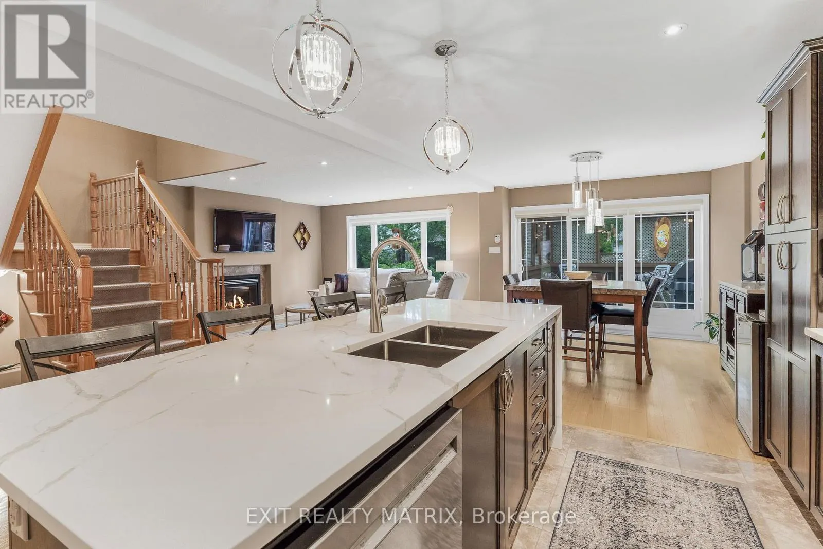 23 COBBLESTONE DRIVE