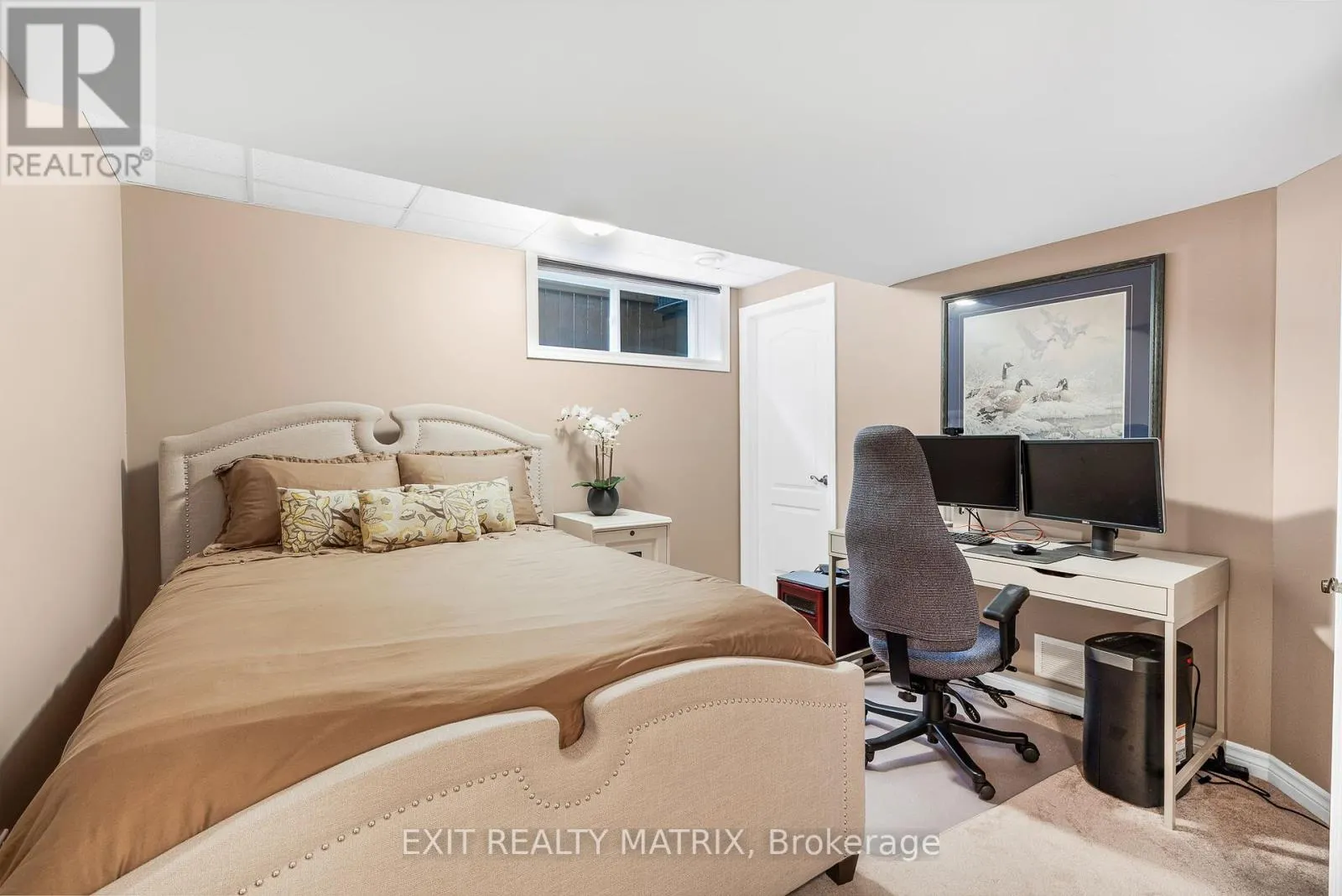 23 COBBLESTONE DRIVE