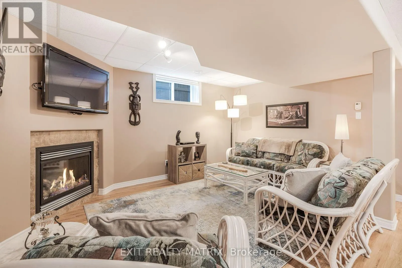 23 COBBLESTONE DRIVE