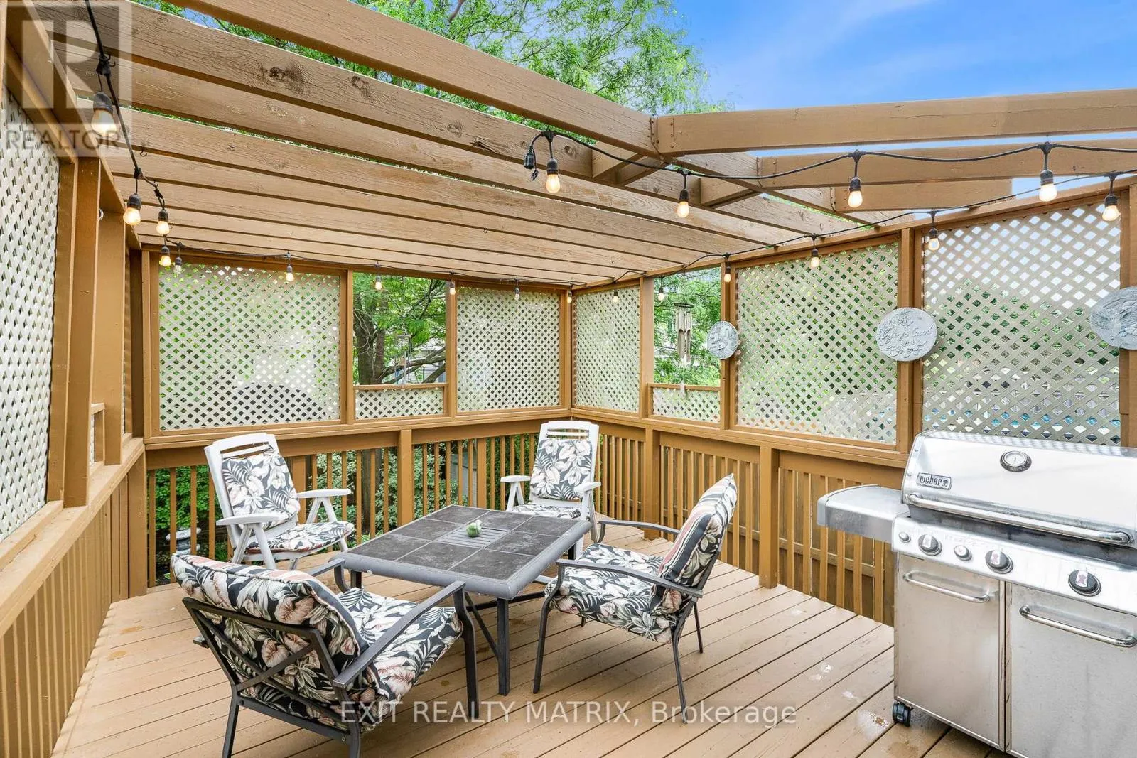 23 COBBLESTONE DRIVE