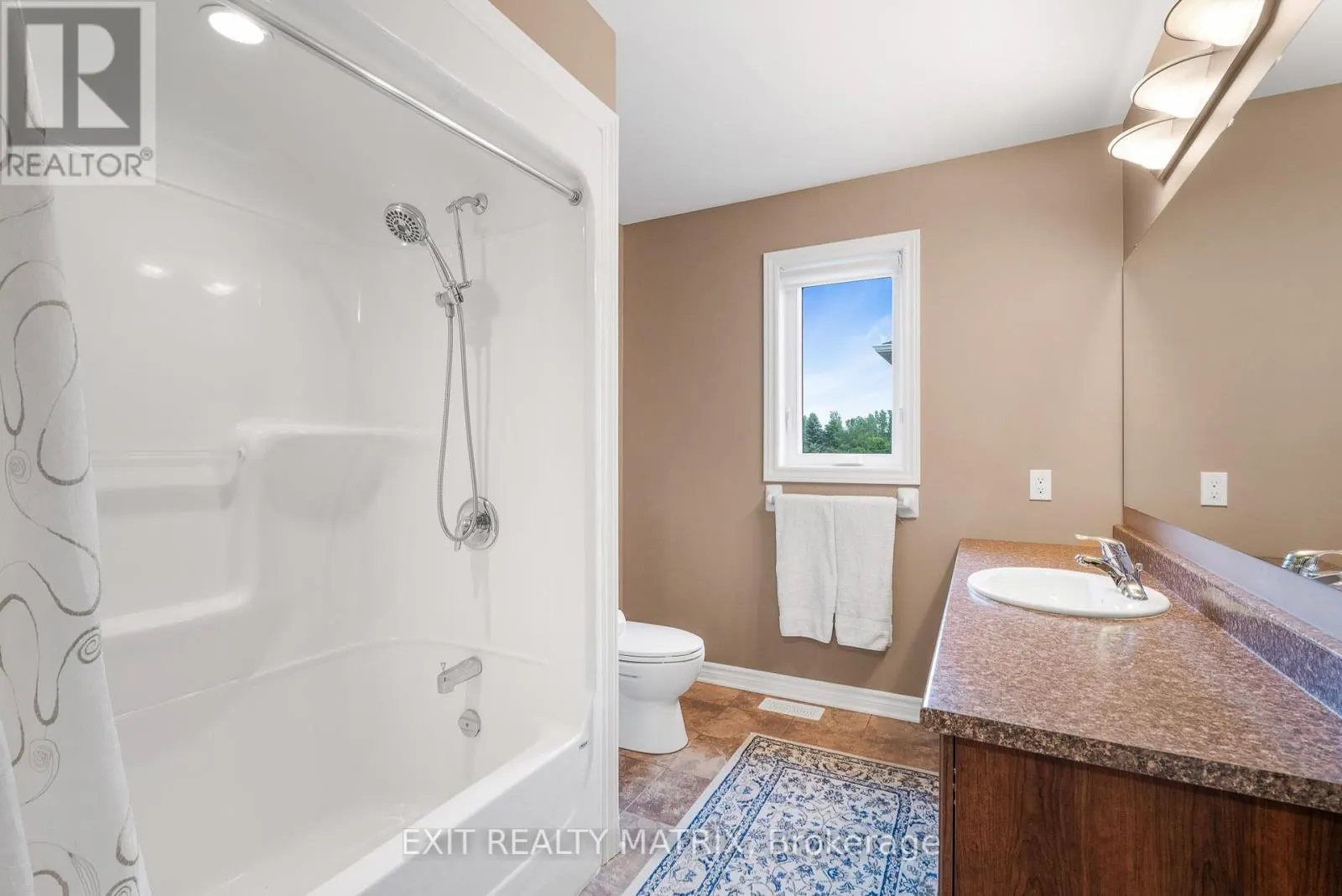 23 COBBLESTONE DRIVE