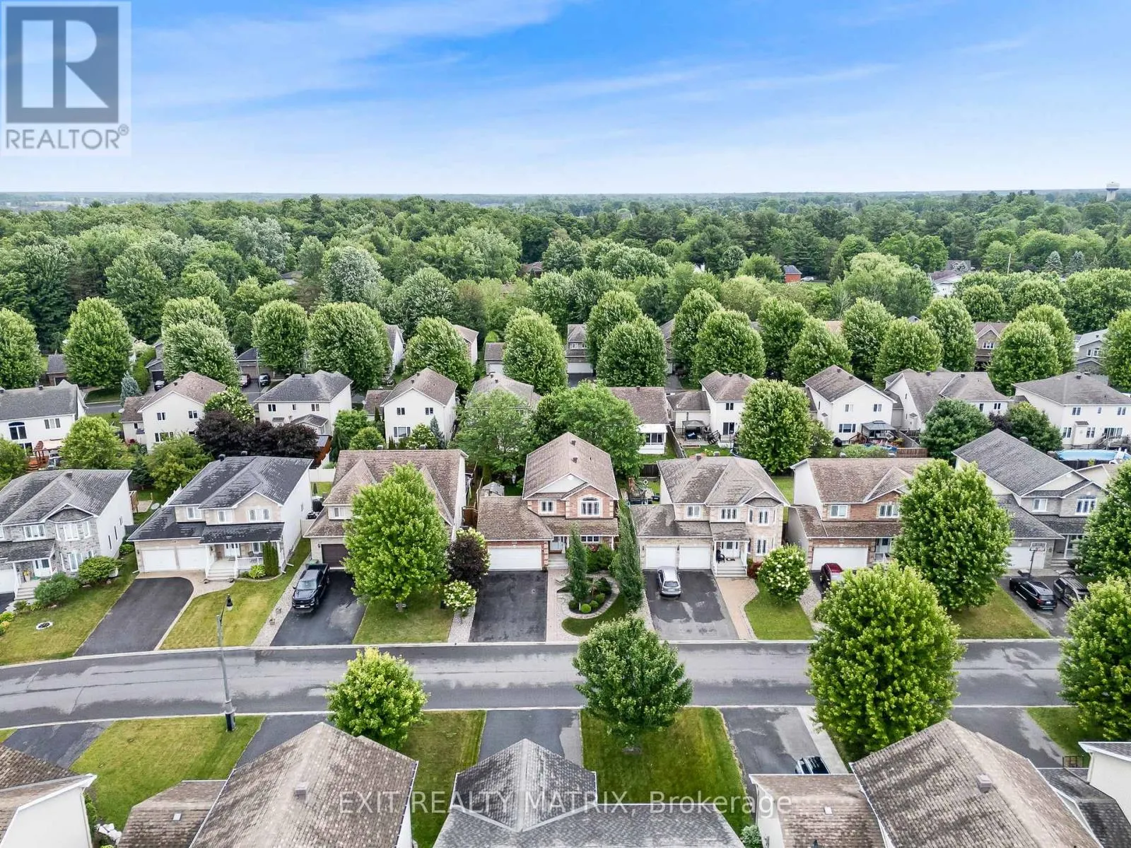 23 COBBLESTONE DRIVE