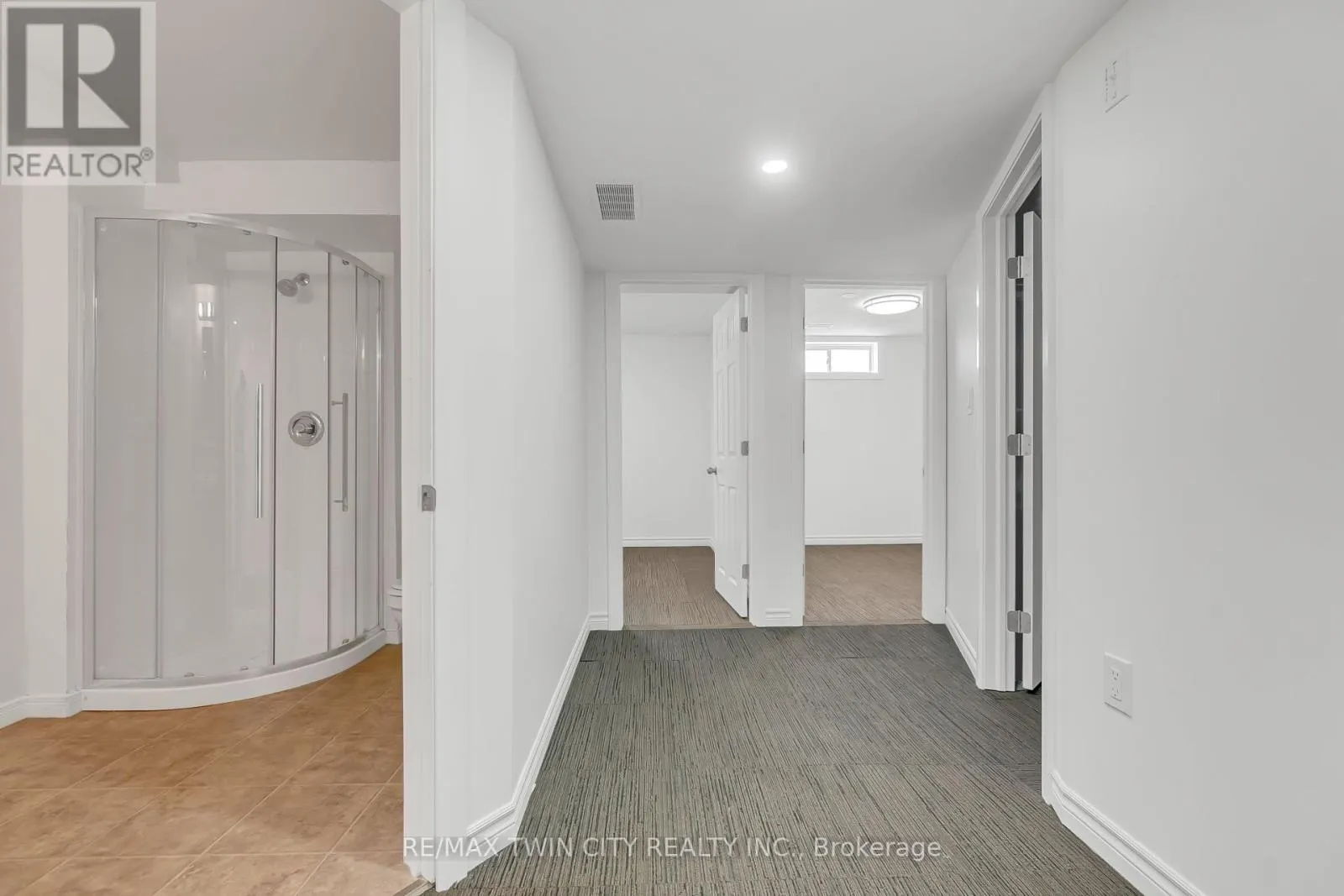 62 FOXGLOVE CRESCENT