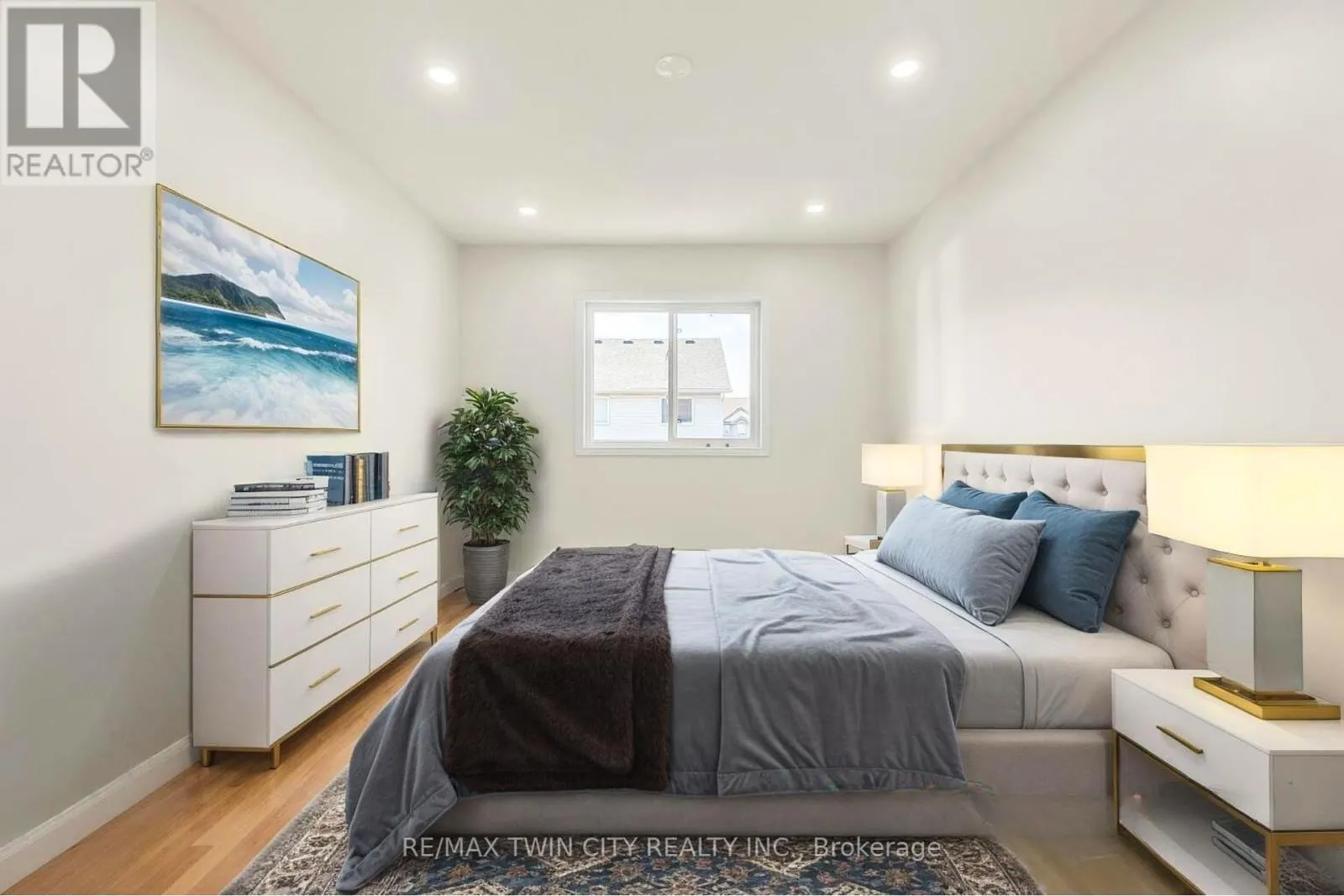 62 FOXGLOVE CRESCENT
