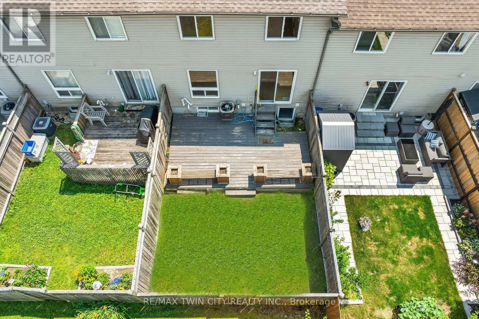 62 FOXGLOVE CRESCENT