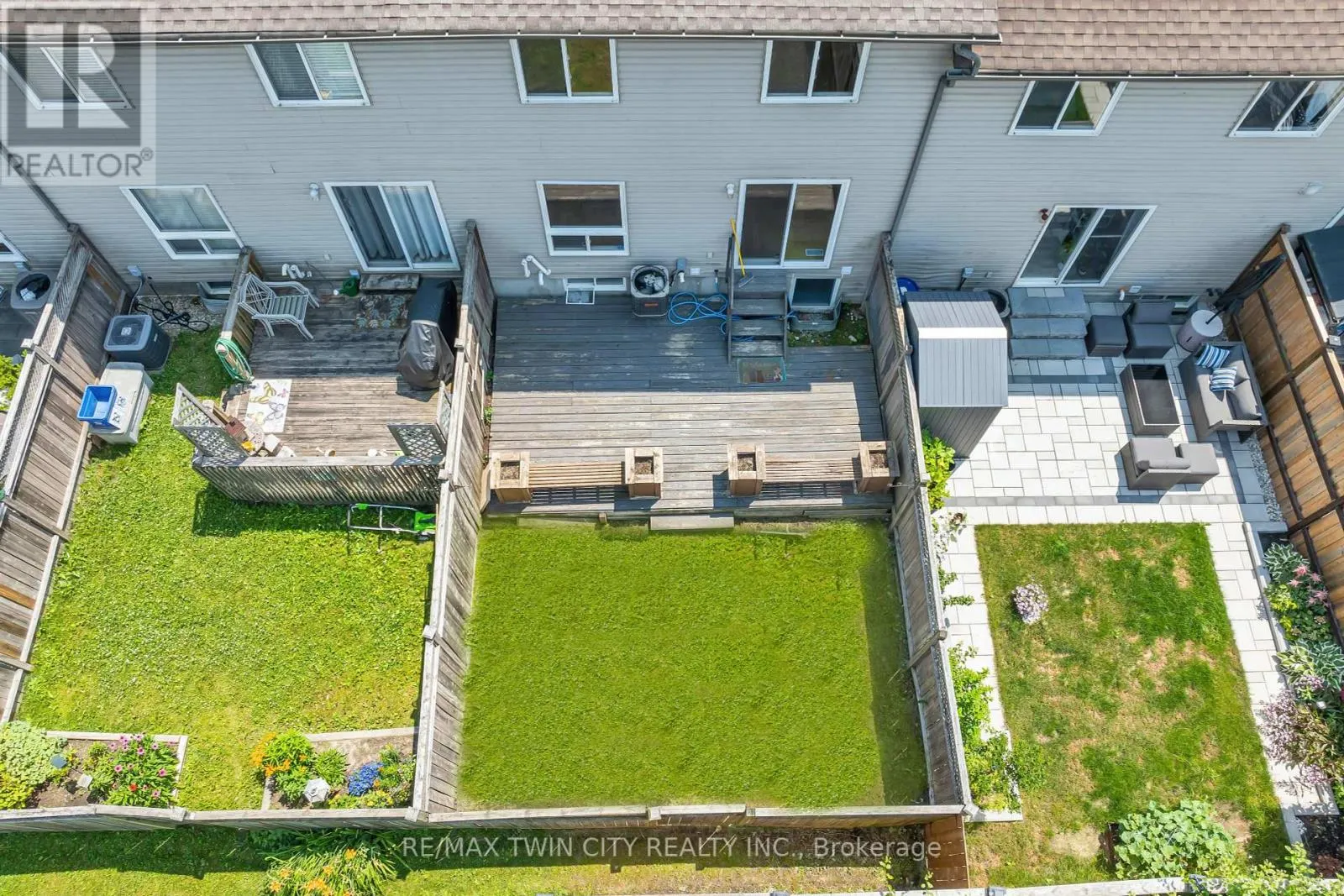 62 FOXGLOVE CRESCENT