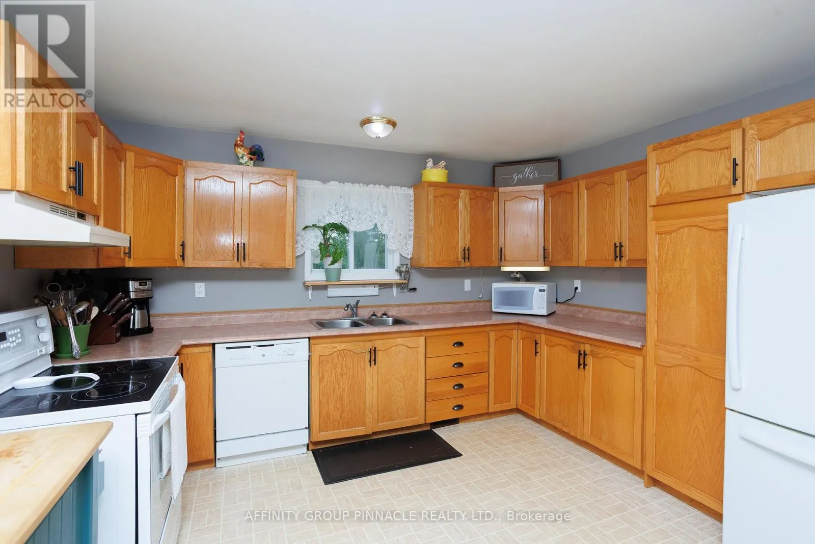 168 NORTHLINE ROAD