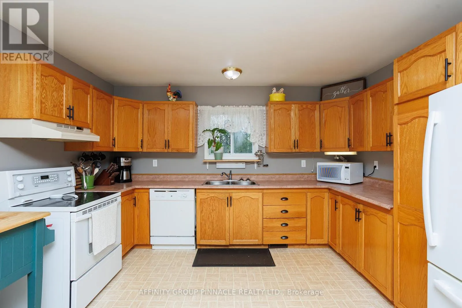 168 NORTHLINE ROAD