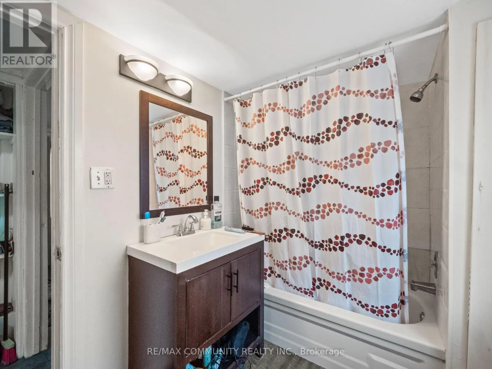 4769 MCDOUGALL CRESCENT