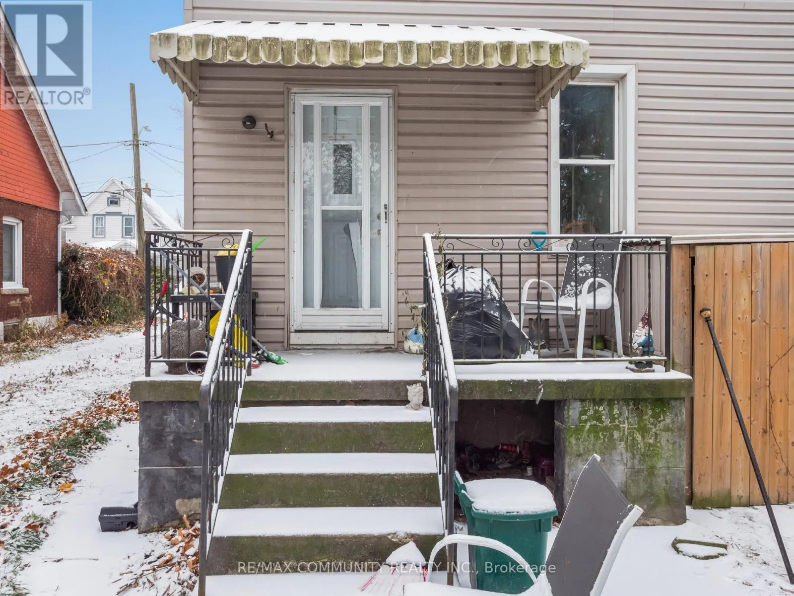 4769 MCDOUGALL CRESCENT