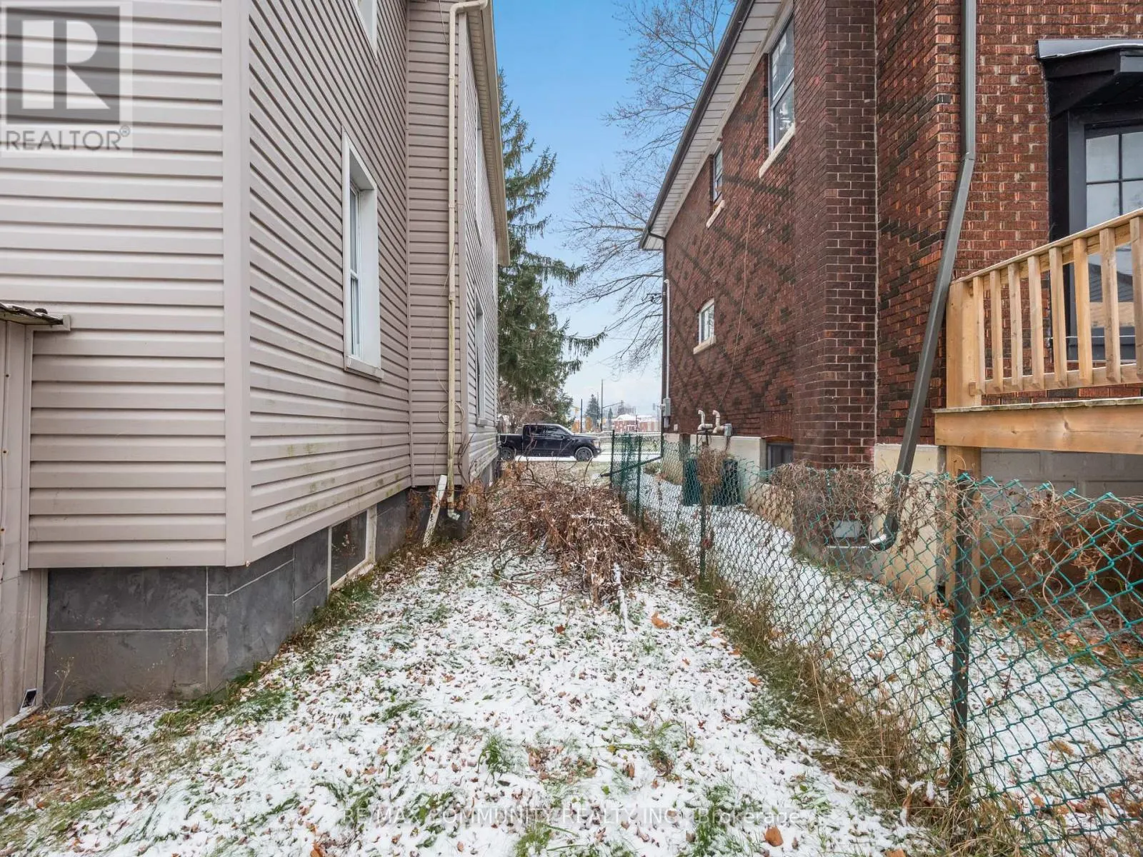4769 MCDOUGALL CRESCENT