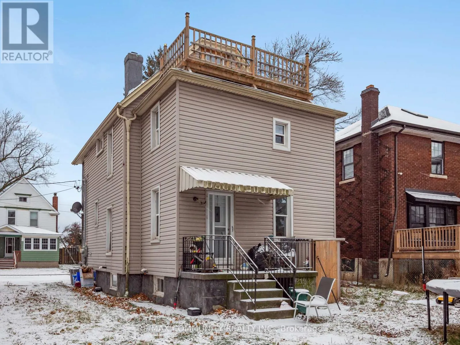 4769 MCDOUGALL CRESCENT