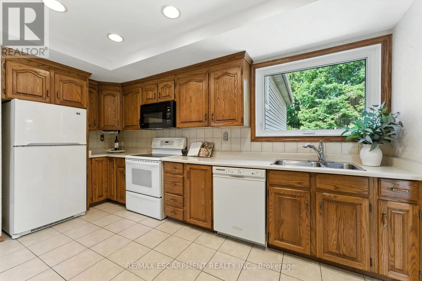 51 PLEASANT AVENUE