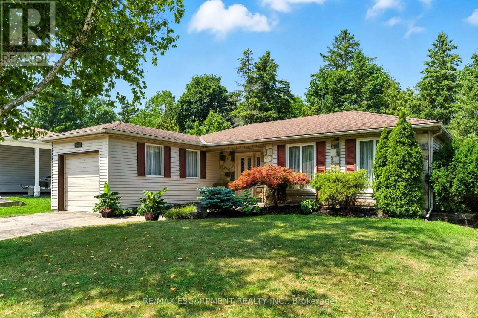 51 PLEASANT AVENUE