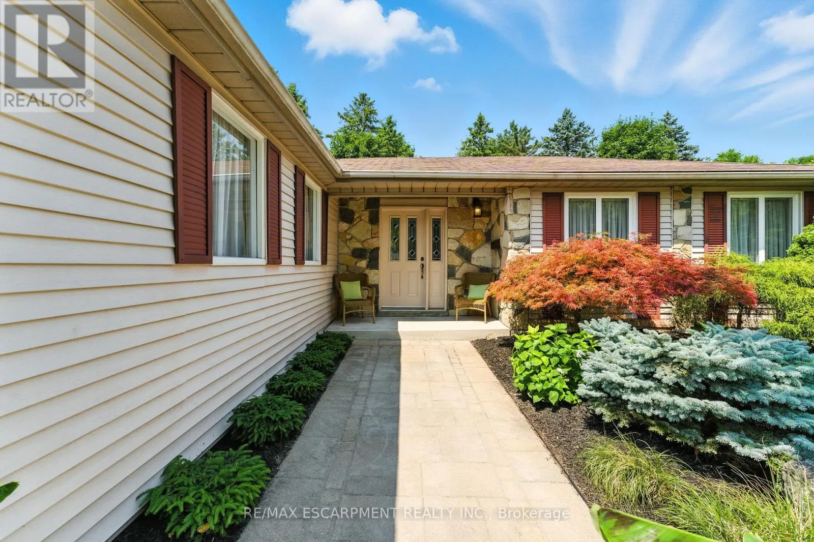 51 PLEASANT AVENUE
