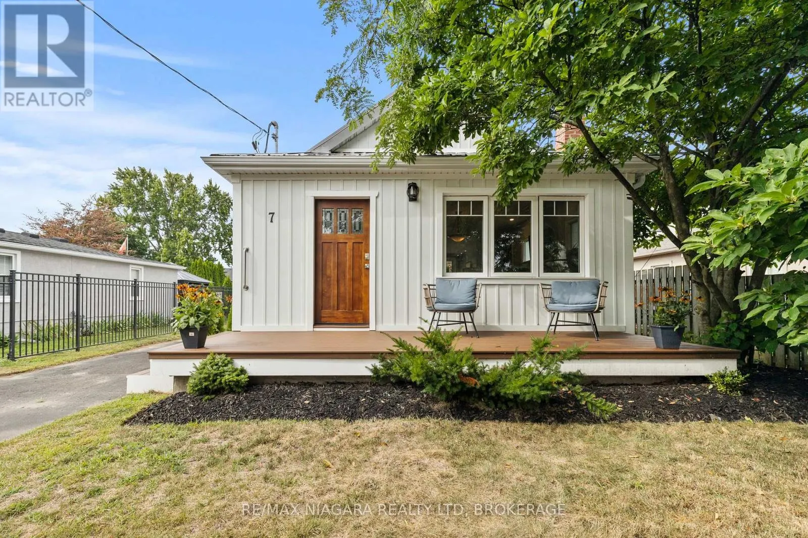 7 SHELLEY AVENUE