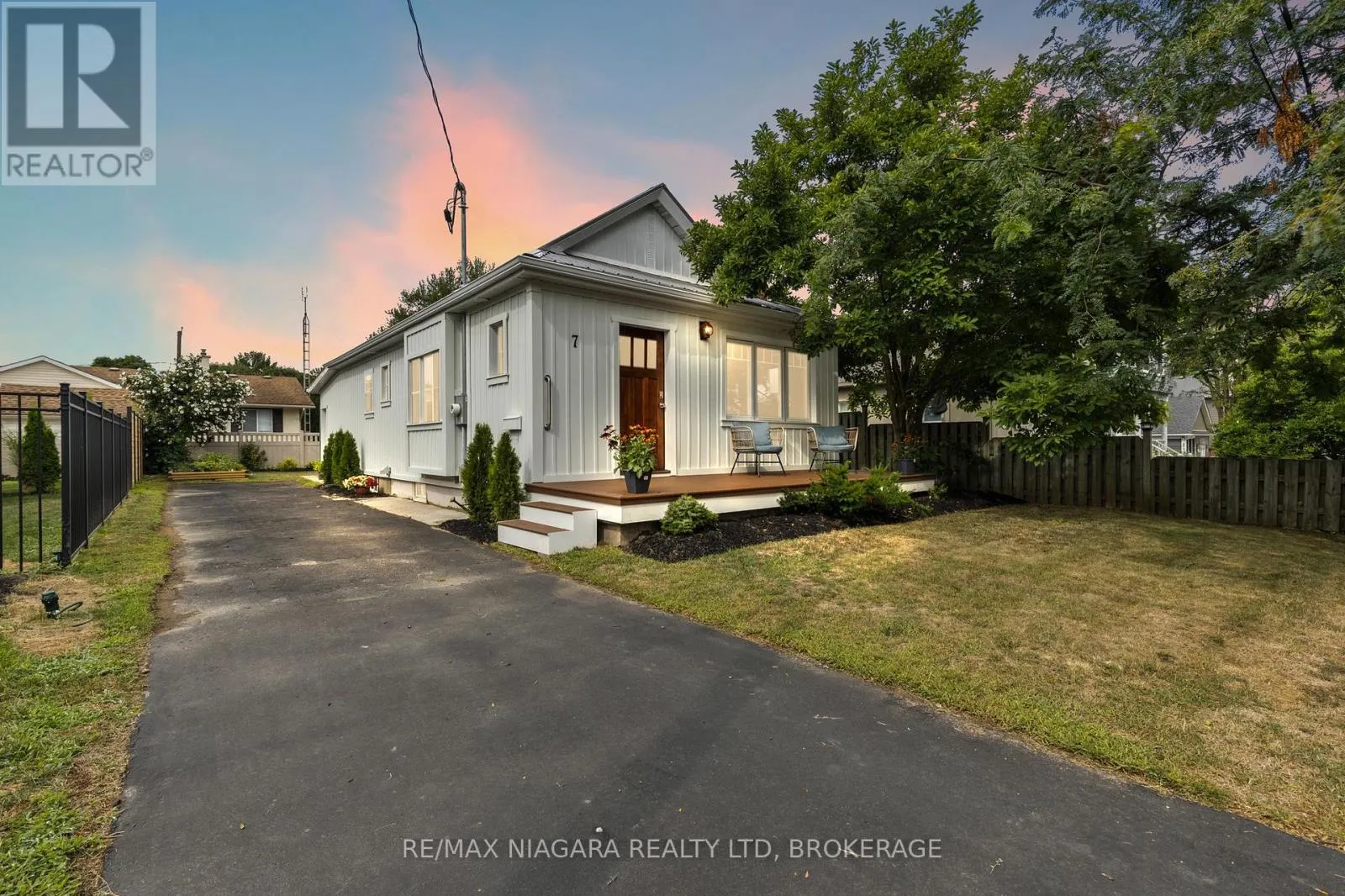 7 SHELLEY AVENUE
