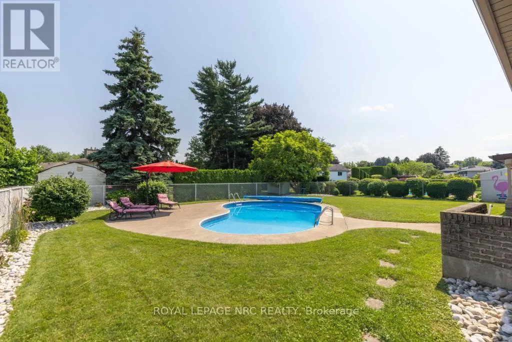 42 BEACHVIEW DRIVE