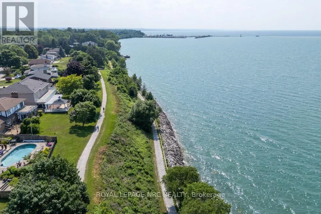 42 BEACHVIEW DRIVE