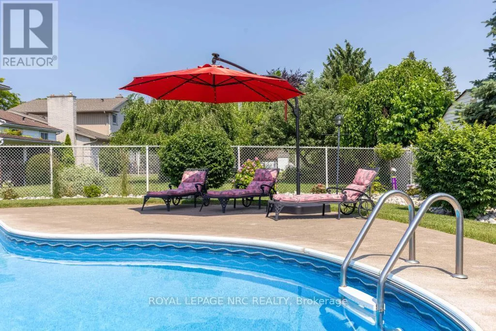 42 BEACHVIEW DRIVE