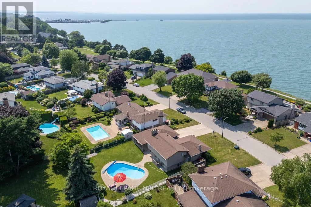 42 BEACHVIEW DRIVE