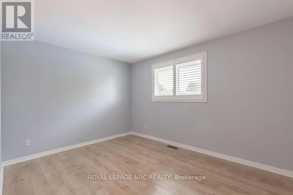 42 BEACHVIEW DRIVE