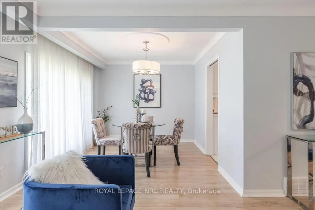 42 BEACHVIEW DRIVE
